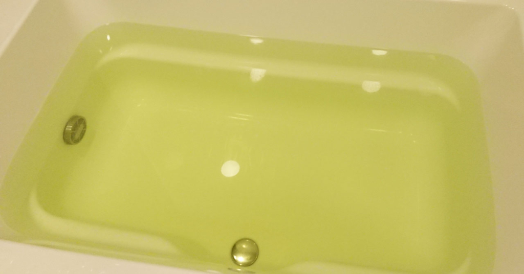 ナイトアロマのスイートカモミール入浴剤の湯
