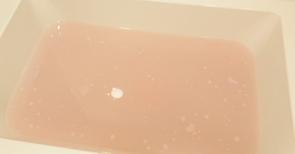 お塩のお風呂「汗かきエステ気分プレミアムUki Uki Happy」入浴剤の湯