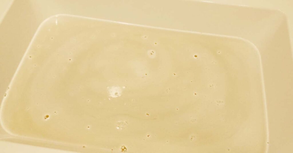 ドレスナーエッセンス『死海のバスソルト アルニカ＆マートル』の湯（泡）